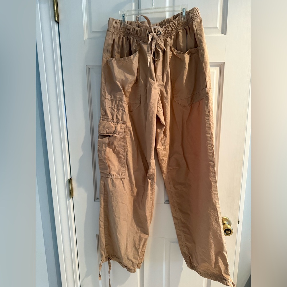 Sincerely Jules Lightweight Tan Cargo Pants Size Medium